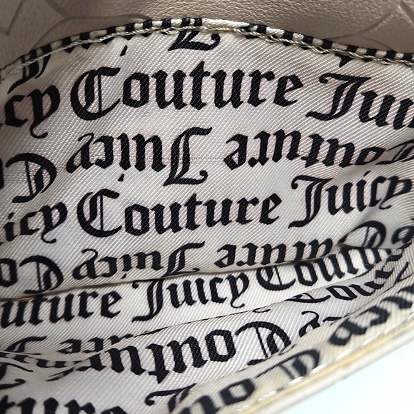 New! Juicy Couture Cream Heart Crossbody Bag - Picture 14 of 16